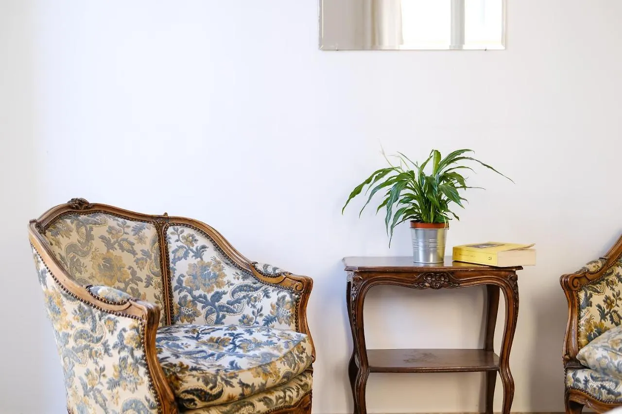 Spacious Apartment With Big Terrace At Colosseum Rome