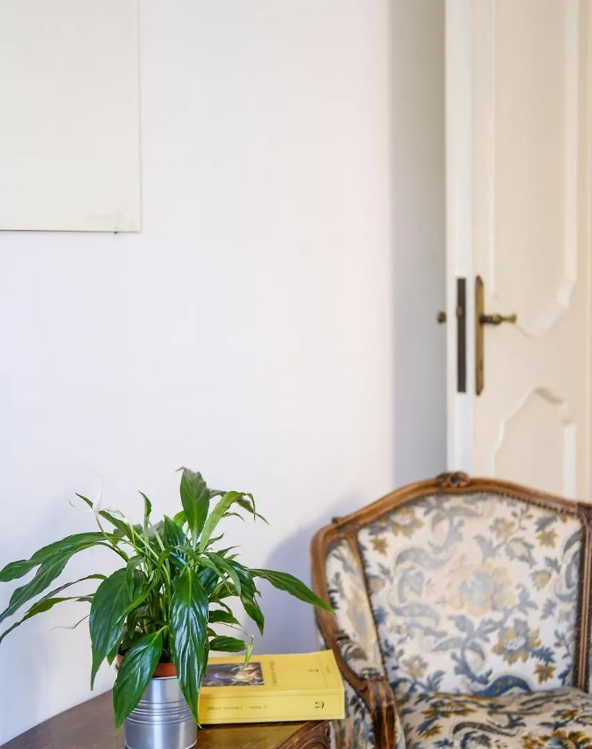 Spacious Apartment With Big Terrace At Colosseum Rome