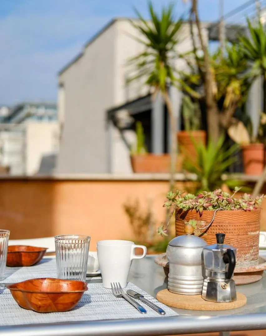 Spacious Apartment With Big Terrace At Colosseum Rome 0*,